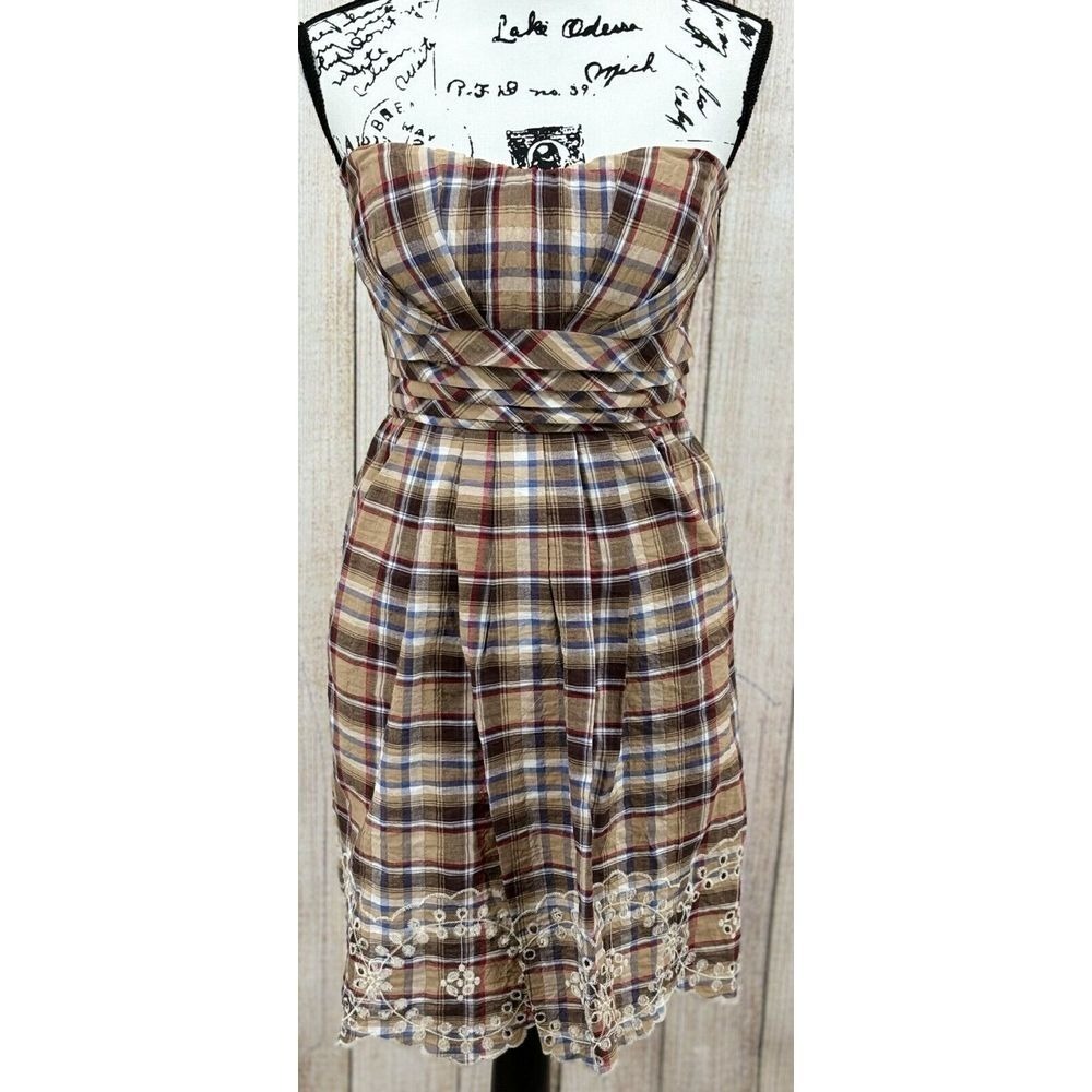 Chelse & Violet Plaid Strapless Dress Size 8 Sweetheart Neckline Tie Waist NWT